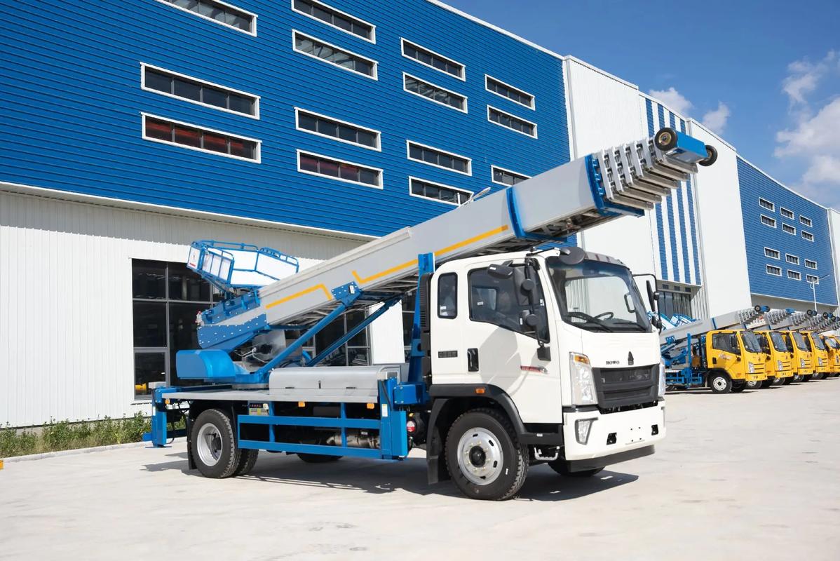 孟村县出租云梯车高空作业车 建筑垃圾搬运